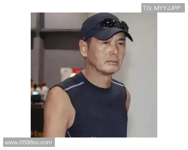 北京这一夜，坐在邓亚萍身旁的任嘉伦，让所有人才智了他的江湖位置