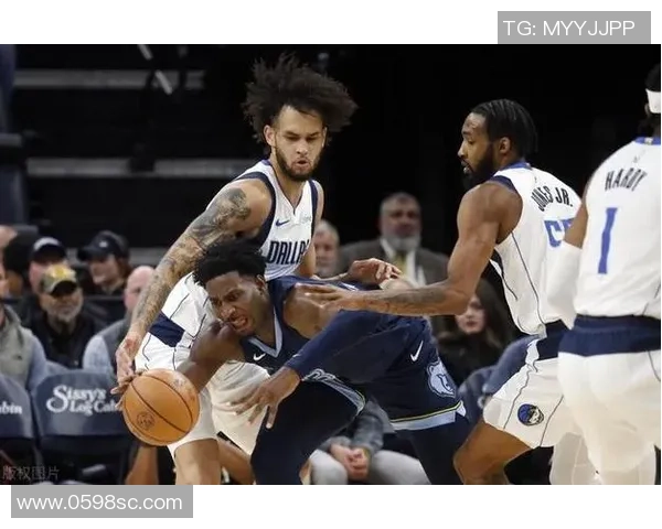 小卡34+5+5+6无缘今天最佳球员！由于东契奇复出44+12+6创5项纪录